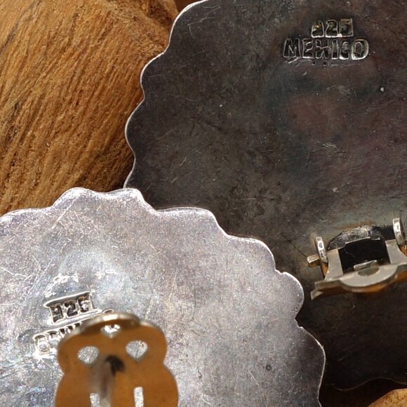 Vintage Concho Domed & Swirly Sterling Silver Stud Earrings Mexico Clip-on - Picture 6 of 9